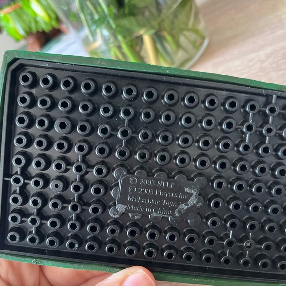 NFL Player McAllister 2003 Figurine - Picture 5 of 8